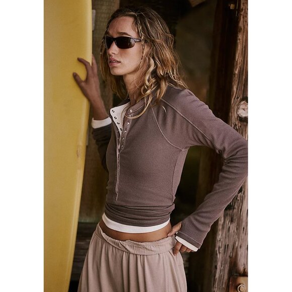 🎉LAST CHANCE🎉 FP MOVEMENT Kickoff Solid Layer / Driftwood - Picture 2 of 10